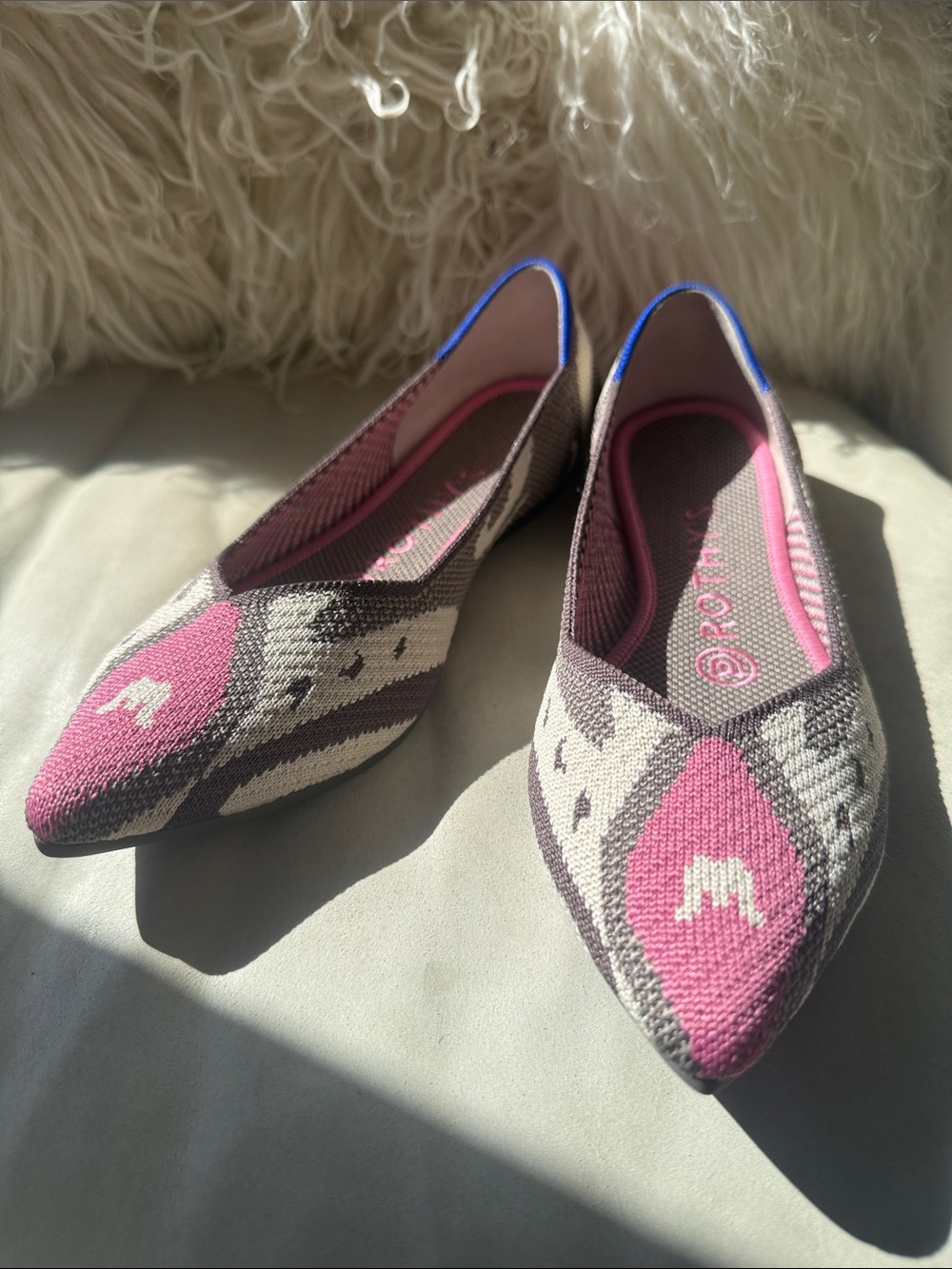 Rothy’s Moroccan Rose Pointed-Toe Flats – Women’s 6.5 | WORN ONCE